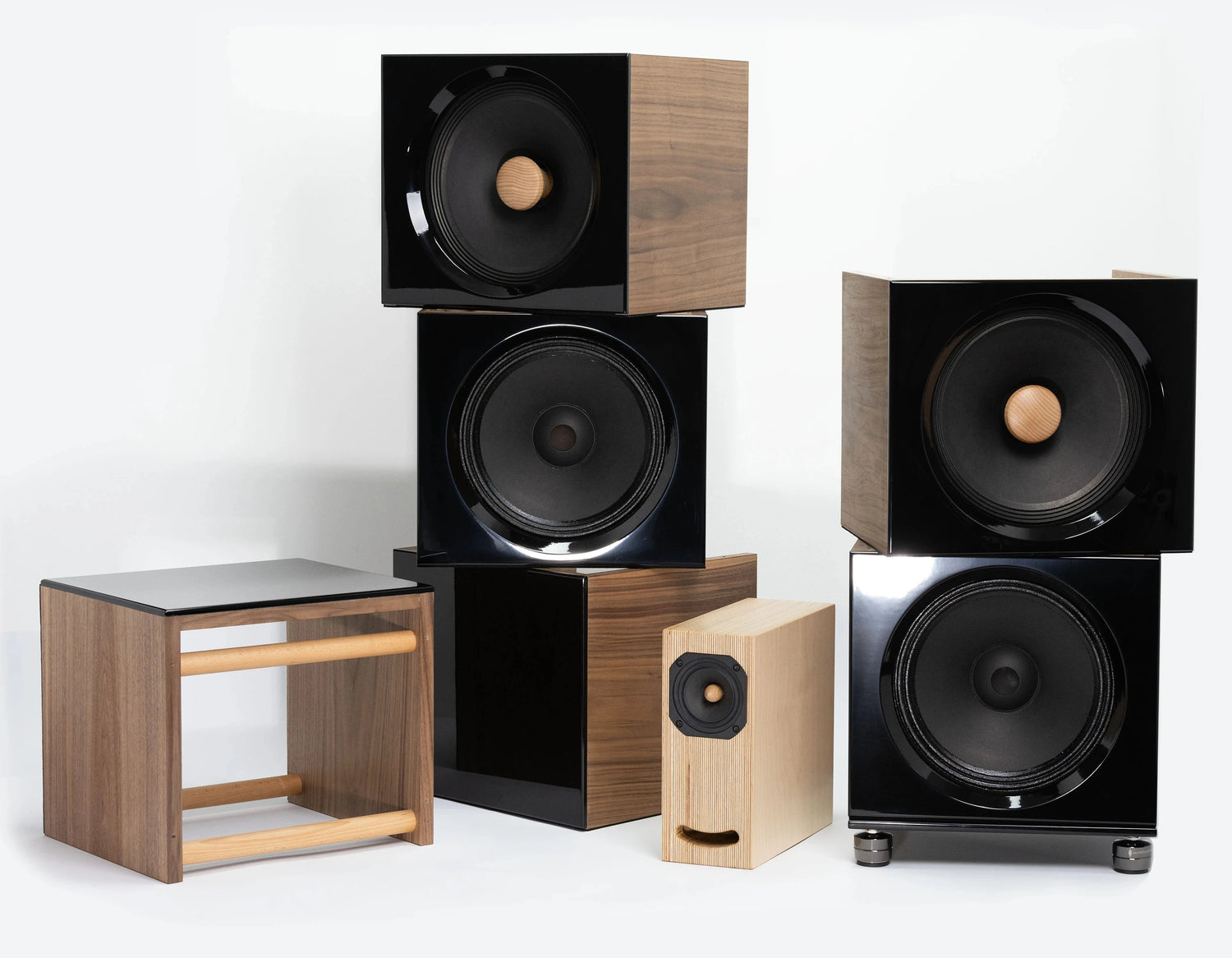 Full-range speaker Closer Acoustics OKHO- pair - Black/Walnut