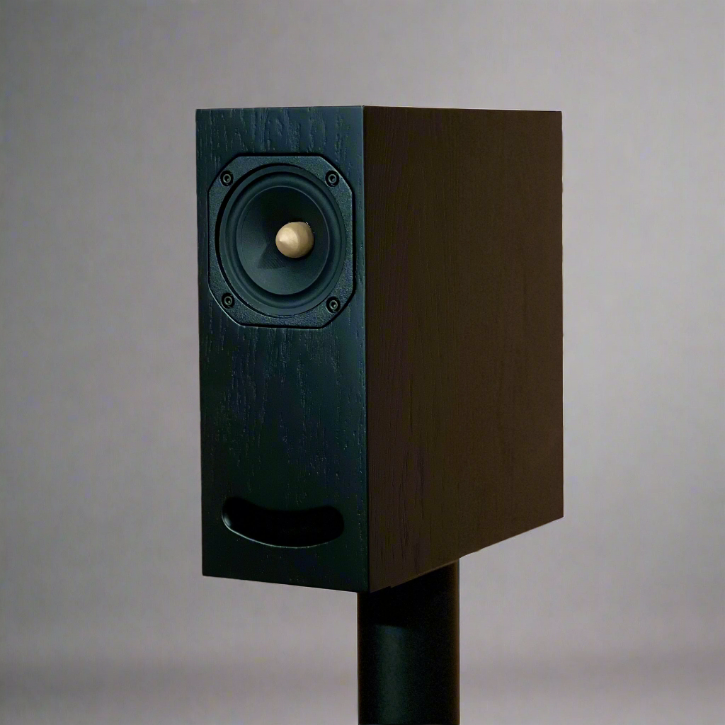 small loudspeaker black oak 