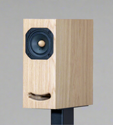 loudspeakers oak for smaller rooms