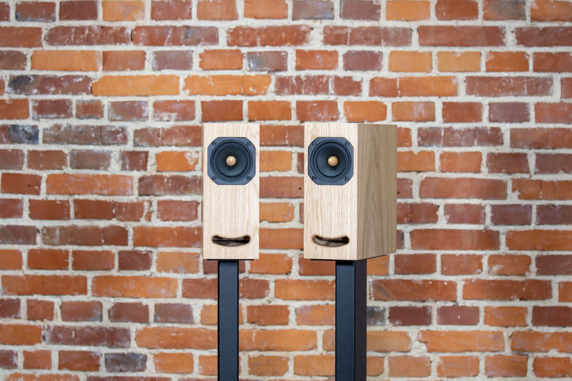 Closer Acoustics OGY bookshelf loudspeakers -pair- OAK veneer